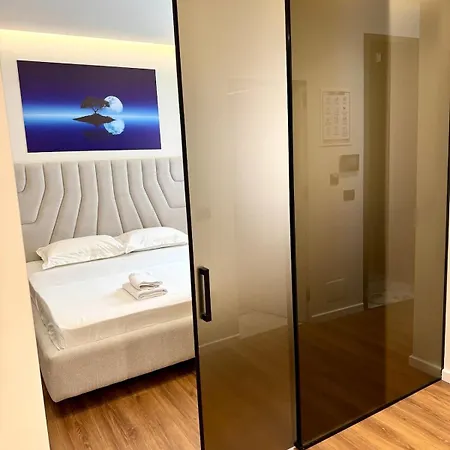 Luxury Near & Grand Park *