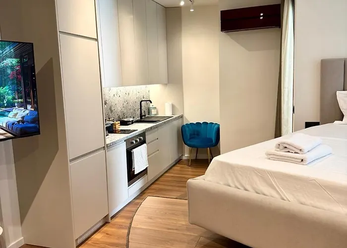 Luxury Near & Grand Park Apartment