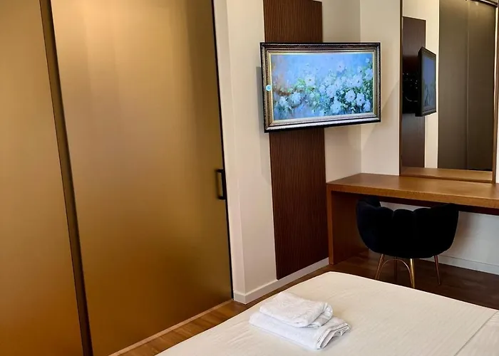 Luxury Near & Grand Park Apartment *