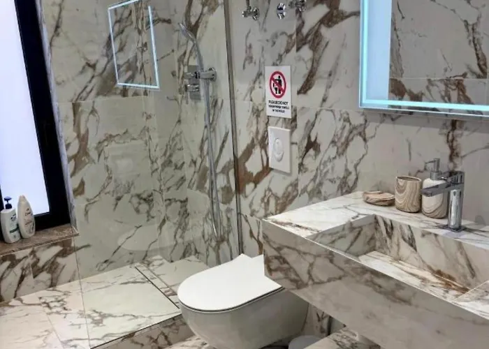 Apartment Luxury Near & Grand Park Tirana