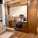 아파트 Luxury Near & Grand Park 티라나