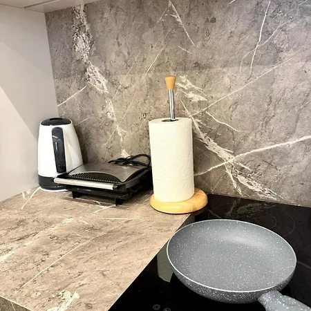 Luxury Near & Grand Park Tirana