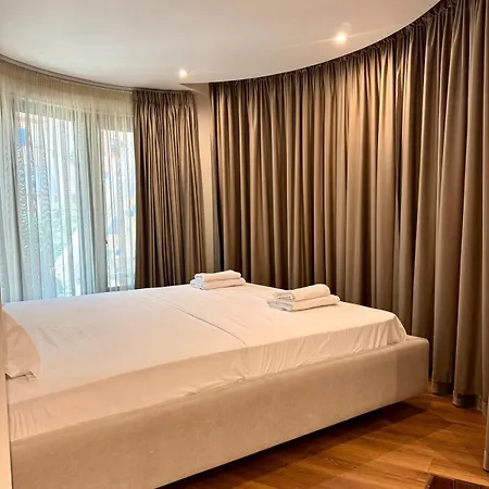 Luxury Near & Grand Park *