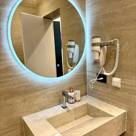 Appartamento Luxury Near & Grand Park *