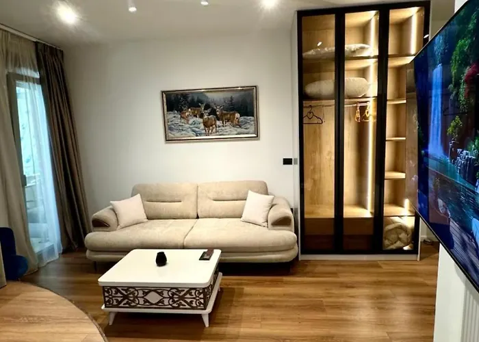 Luxury Near & Grand Park * Tirana